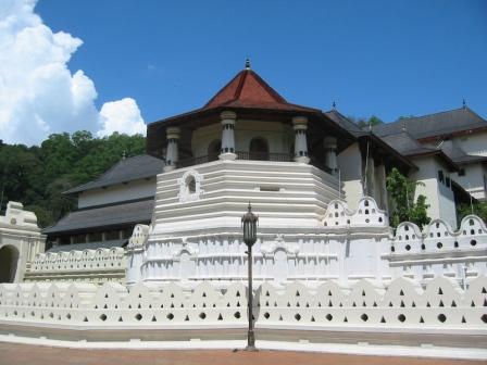 tooth relic temple sri lanka